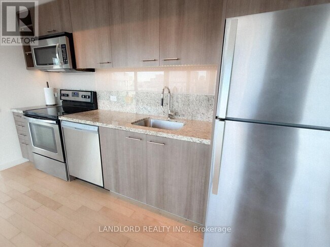 Photo du bâtiment - 70 Distillery Lane