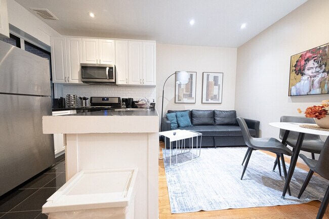 Foto del edificio - 230 W 113th St