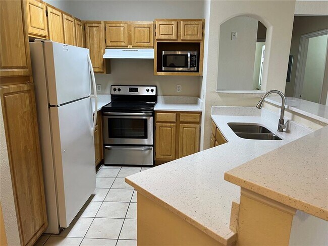 Building Photo - 3468 Soho St