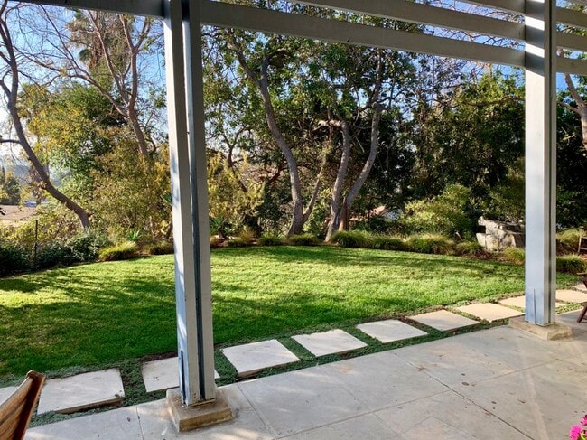 Building Photo - 1600 Wildwood Dr