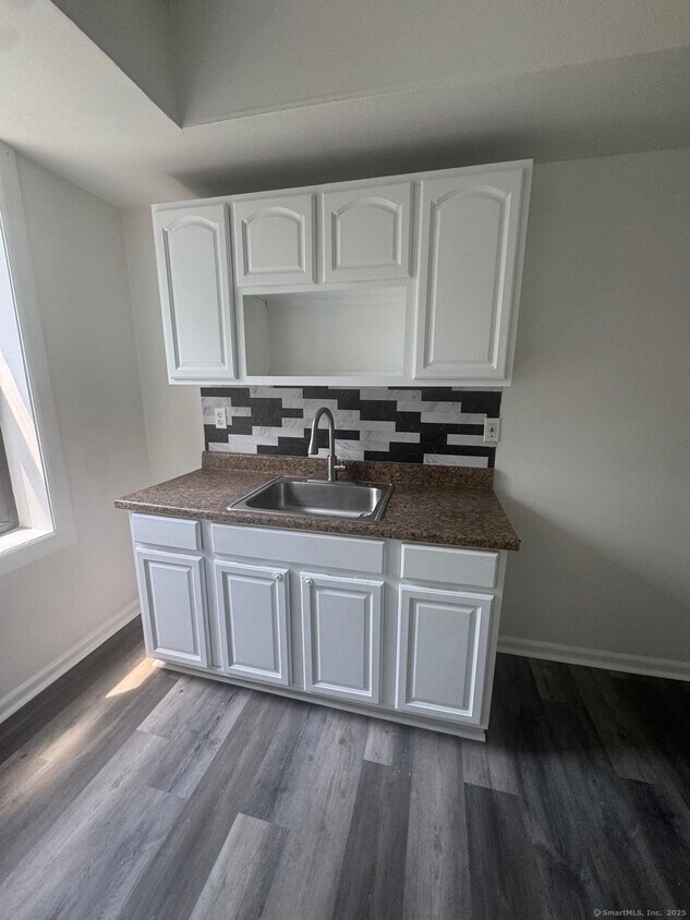 Foto principal - 1071 Pembroke St