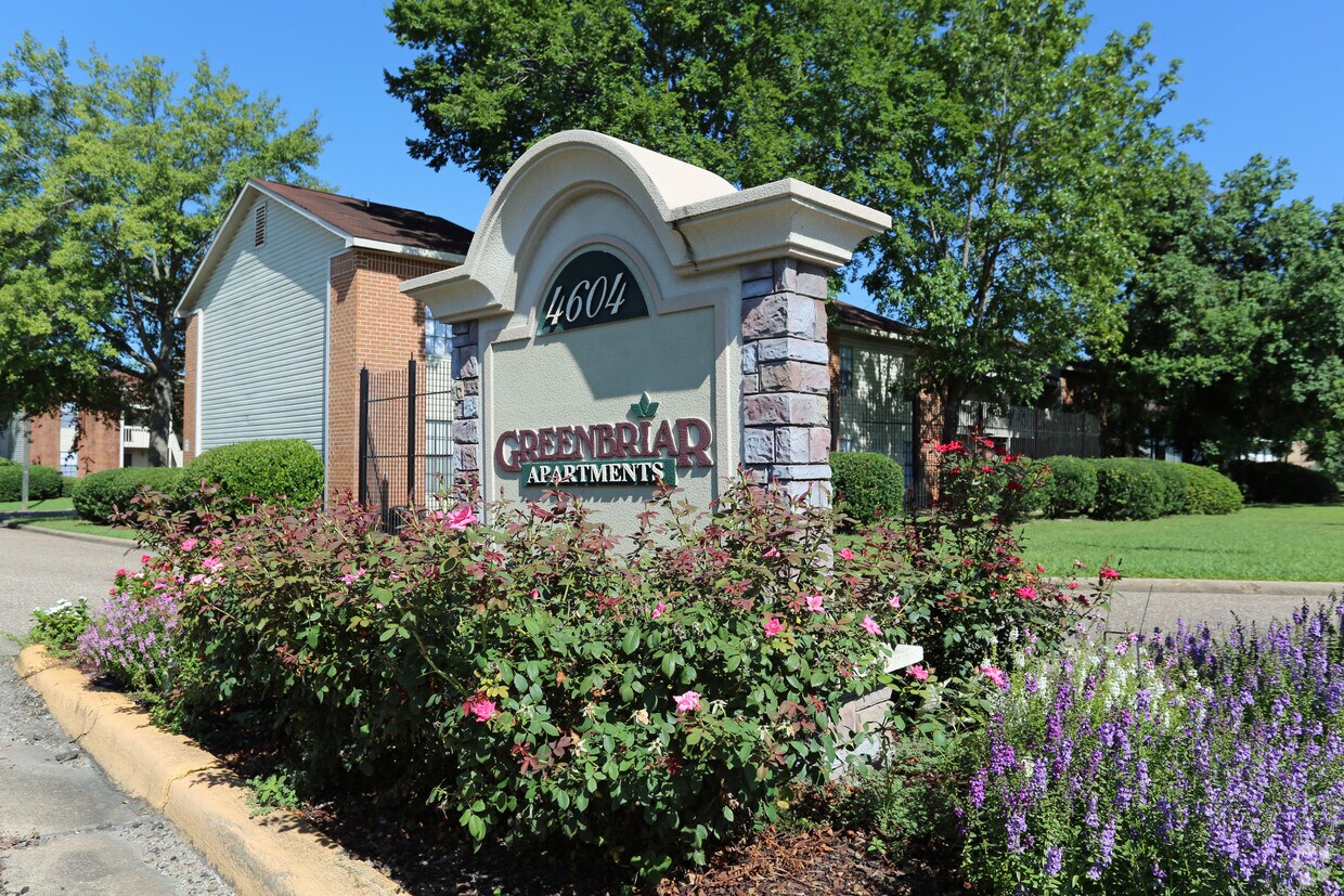 Greenbriar Apartments Apartments in Montgomery, AL