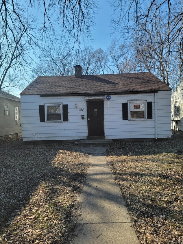 Primary Photo - 4040 Fillmore St