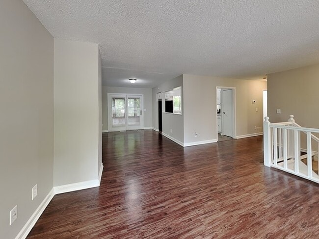 Foto del edificio - 1540 Walnut Ridge Ct