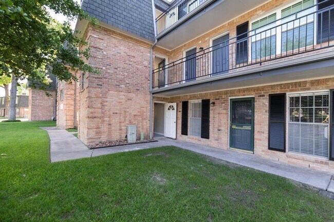 Foto del edificio - 9019 Gaylord Dr