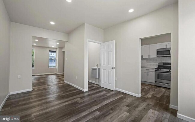 Foto del edificio - 3030 Windsor Ave