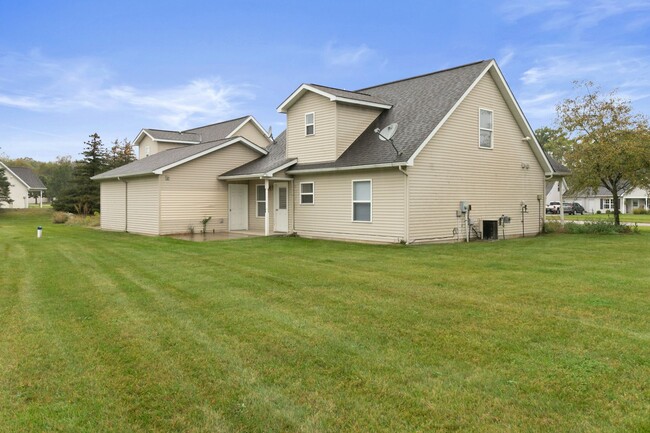 Building Photo - Cattail Lane Townhomes