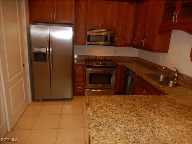 Foto del edificio - 1625 SE 46th St