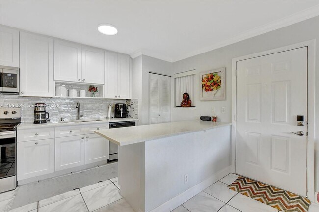 Foto del edificio - 588 Trace Cir