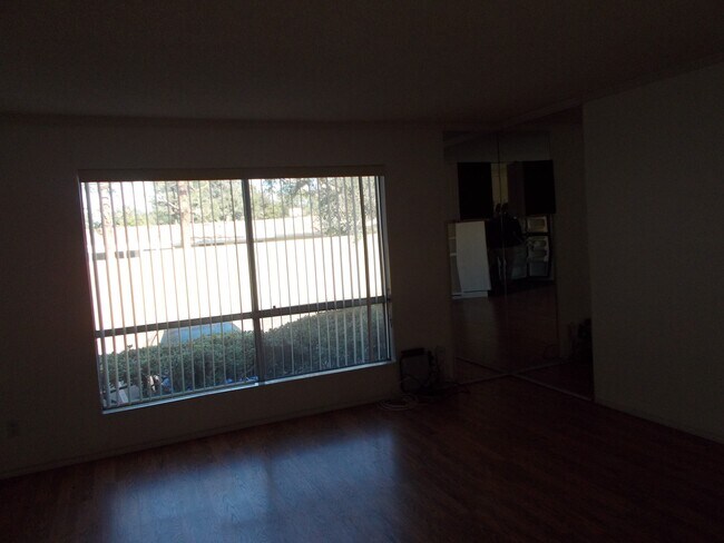 Foto del edificio - 5585 E Pacific Coast Hwy