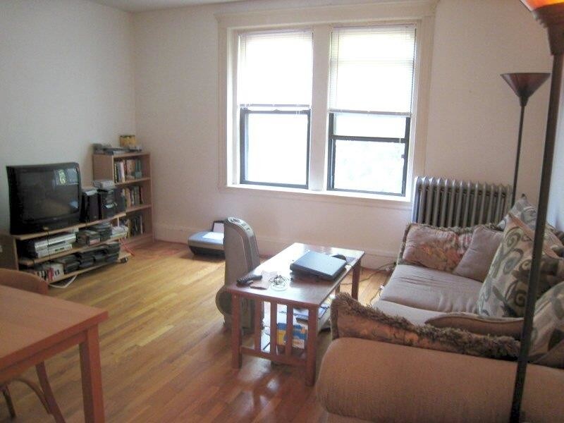 Primary Photo - 335 Harvard St