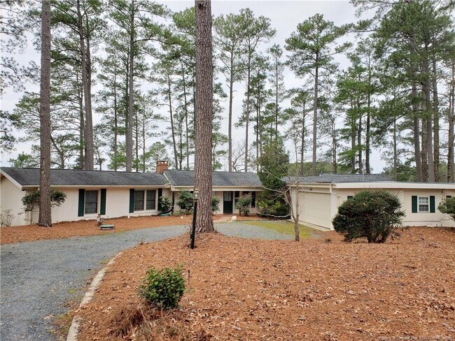 Building Photo - 9 Dixie Dr