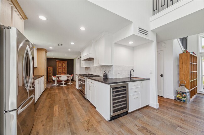 Foto del edificio - 7703 Bobbitt Ln