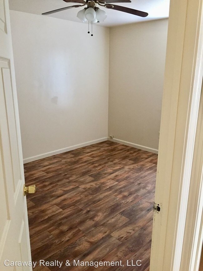 Foto del edificio - 3 br, 1 bath House - 2800 Hood Dr.