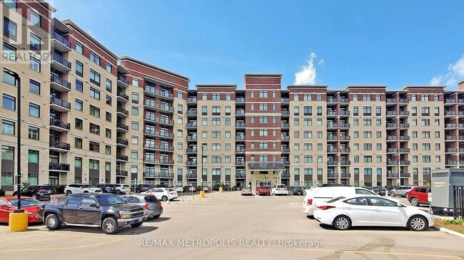 Photo du bâtiment - 7325-7325 Markham Rd