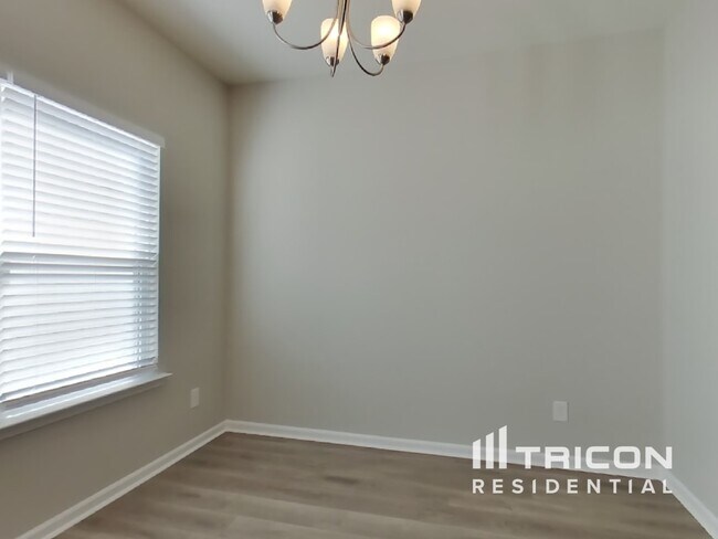 Foto del edificio - 309 Woodfern Ct