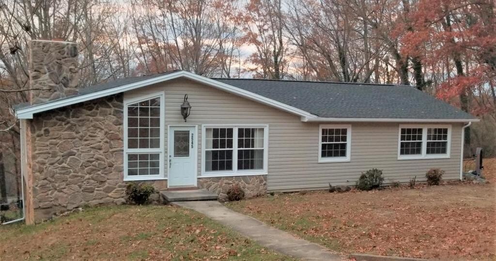 Primary Photo - 2545 Laurel Avenue