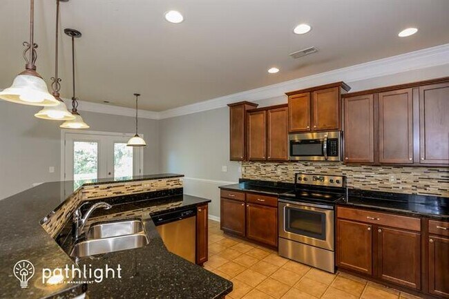 Building Photo - 10515 Shanon Darby Lane, Charlotte, NC, 28214