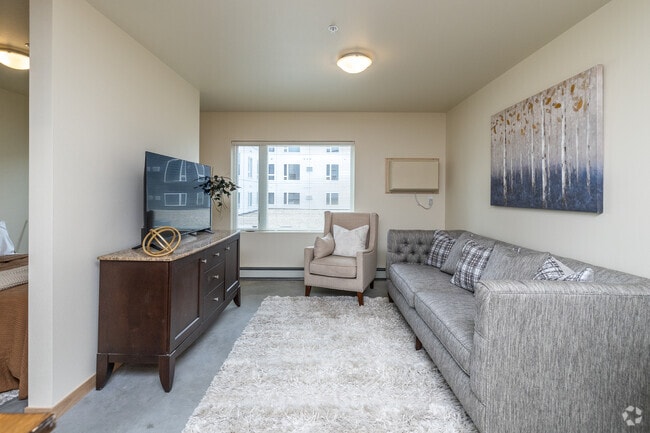 Studio - 522SF - Living Room - 650 Center