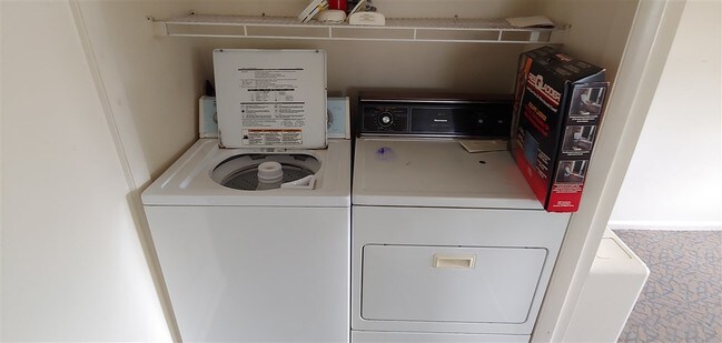 Foto del edificio - 441 Maple St