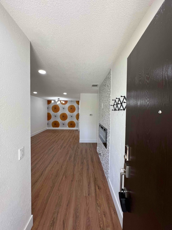 Building Photo - 680 N Ashurst Ct