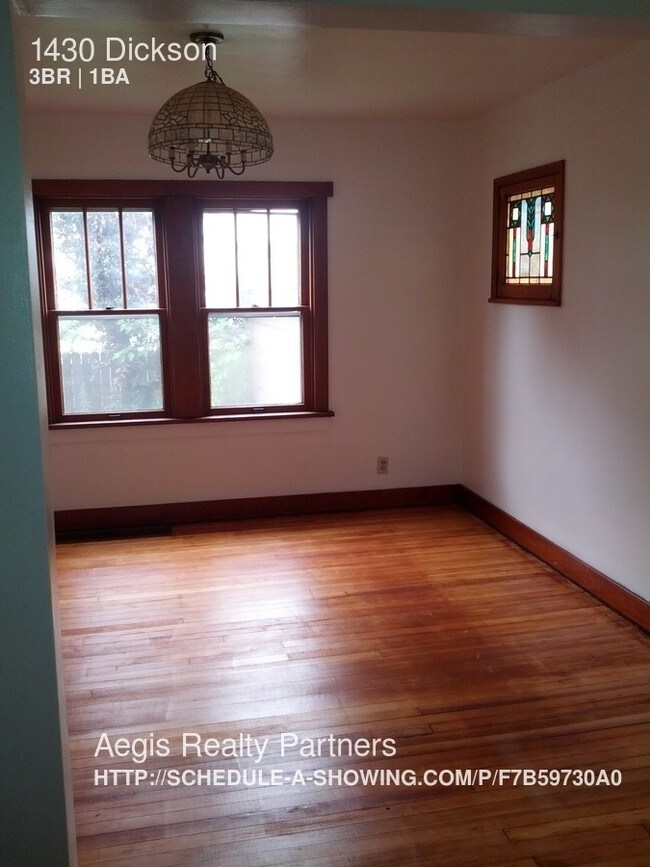 Foto del edificio - 1430 Dickson St