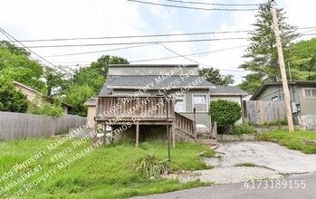 Building Photo - 203 Recreation Ave