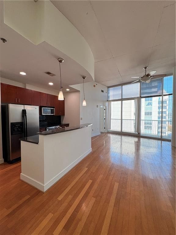 Foto del edificio - 44 Peachtree Pl NE