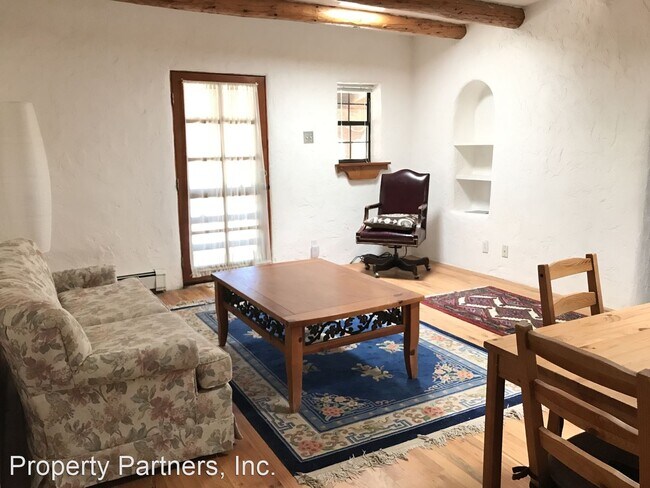 Building Photo - 2 br, 2 bath House - 10521 4th St NW