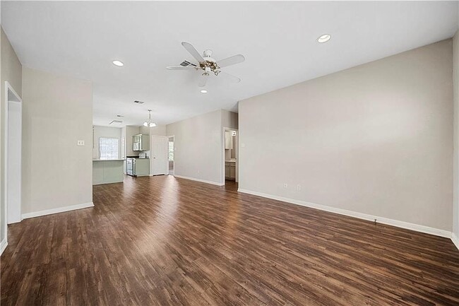 Building Photo - 1613 Bagby Ave