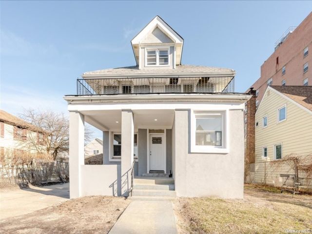 Primary Photo - 121 W Chester St