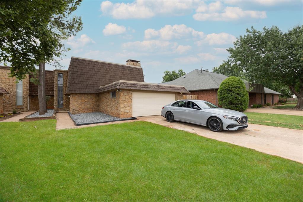 Primary Photo - 12508 Green Valley Dr
