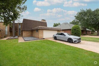 Building Photo - 12508 Green Valley Dr