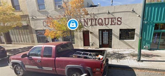 Foto del edificio - 1447 S Broadway