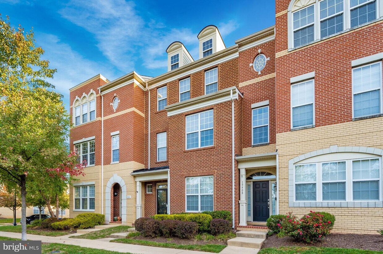 19406 Front St, Leesburg, VA 20176 Townhome Rentals in Leesburg VA