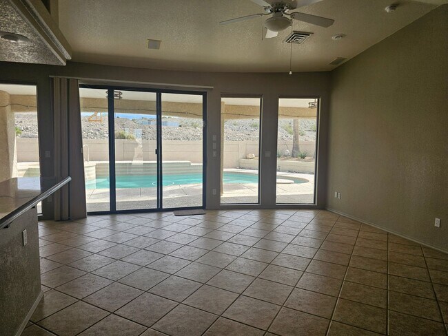 Building Photo - Unfurnished Long Term Pool & Spa