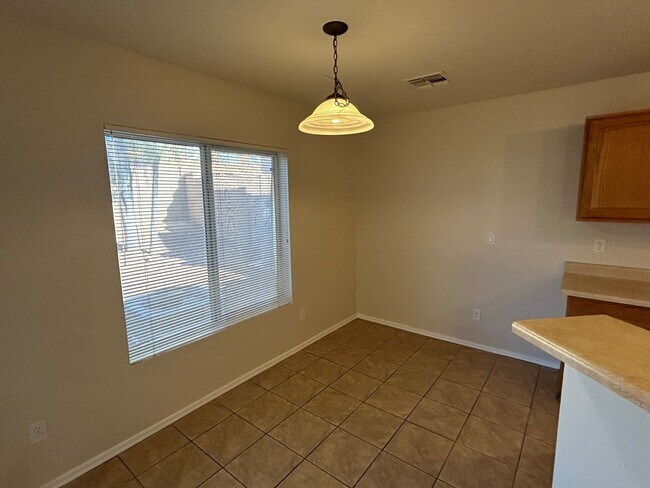 Foto del edificio - 22538 W Hadley St