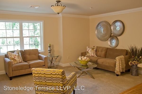 Building Photo - 18 Stoneledge Dr