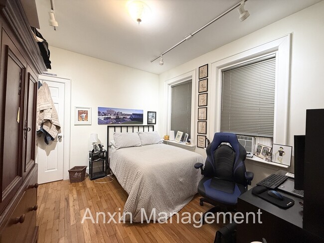 Building Photo - 313 Allston St