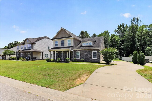 Foto del edificio - 2038 Eddie Massey Ln
