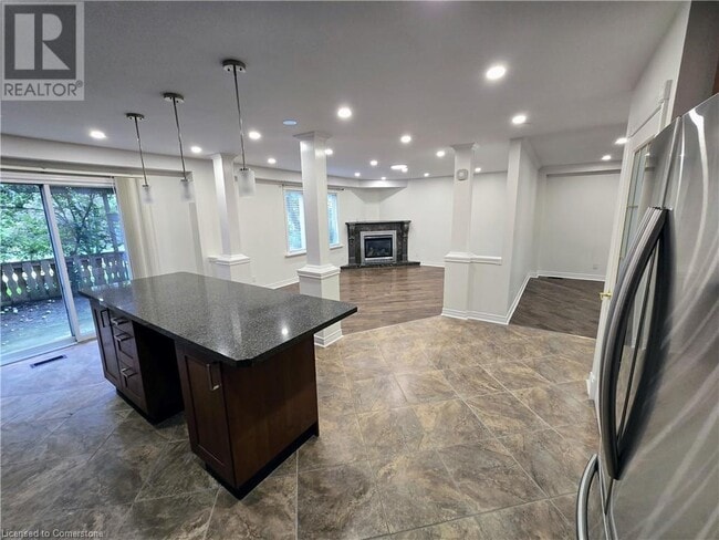 Building Photo - 157 Langlaw Dr