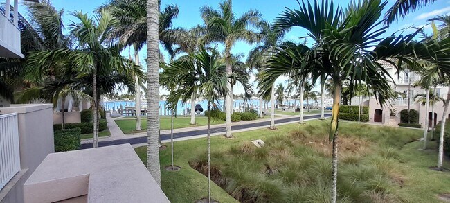 Foto del edificio - 1572 Island Cove Rd
