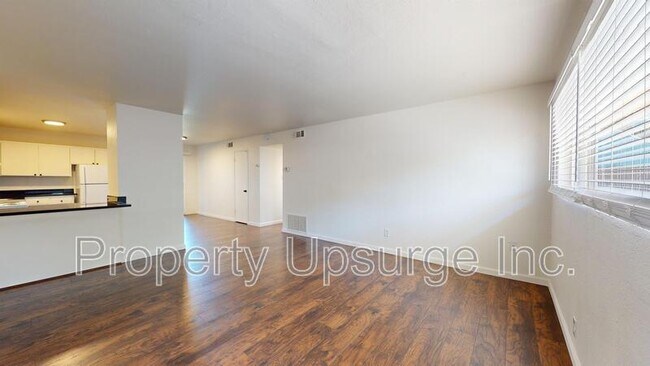 Foto del edificio - 1045 California St