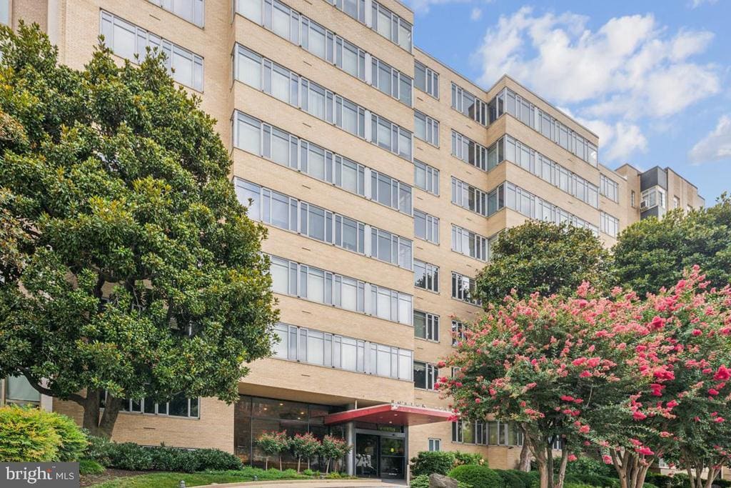 Foto principal - 1711 Massachusetts Ave NW