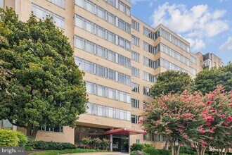 Building Photo - 1711 Massachusetts Ave NW