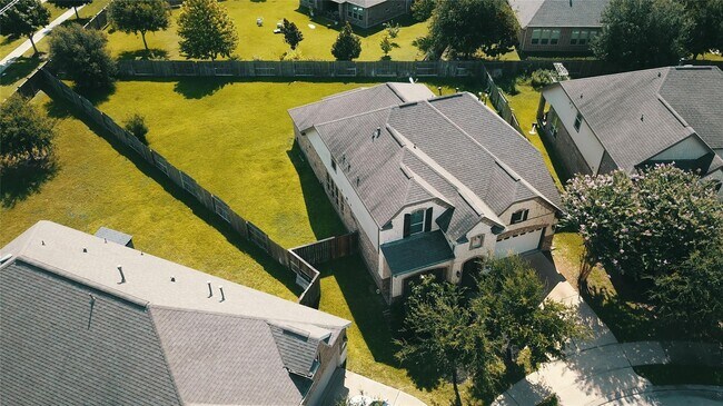 Foto del edificio - 4803 Basil Clear Trail