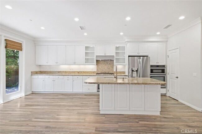 Building Photo - 59 Lupari