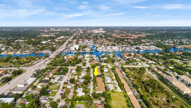 Building Photo - 1919 Doffer Ln