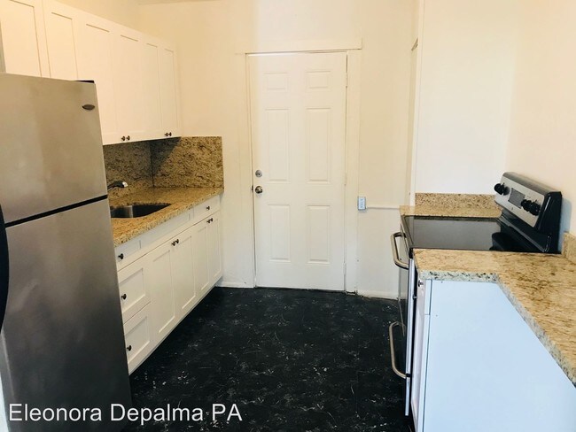 Building Photo - 2 br, 1 bath Apartment - 2750 NW 60th Street