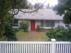 Building Photo - 16533 21st Ave NE